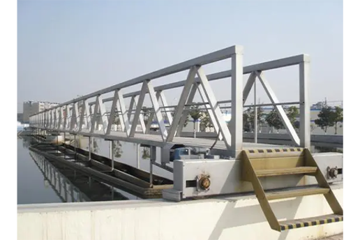周邊傳動(dòng)全橋式吸泥機(jī)